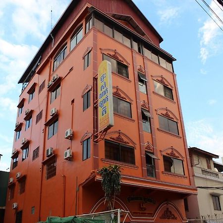Lucky 2 Guesthouse Пном Пен Екстериор снимка