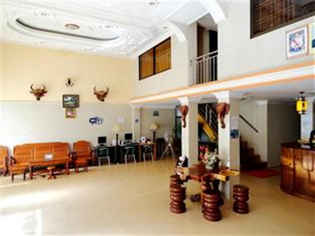 Lucky 2 Guesthouse Пном Пен Екстериор снимка