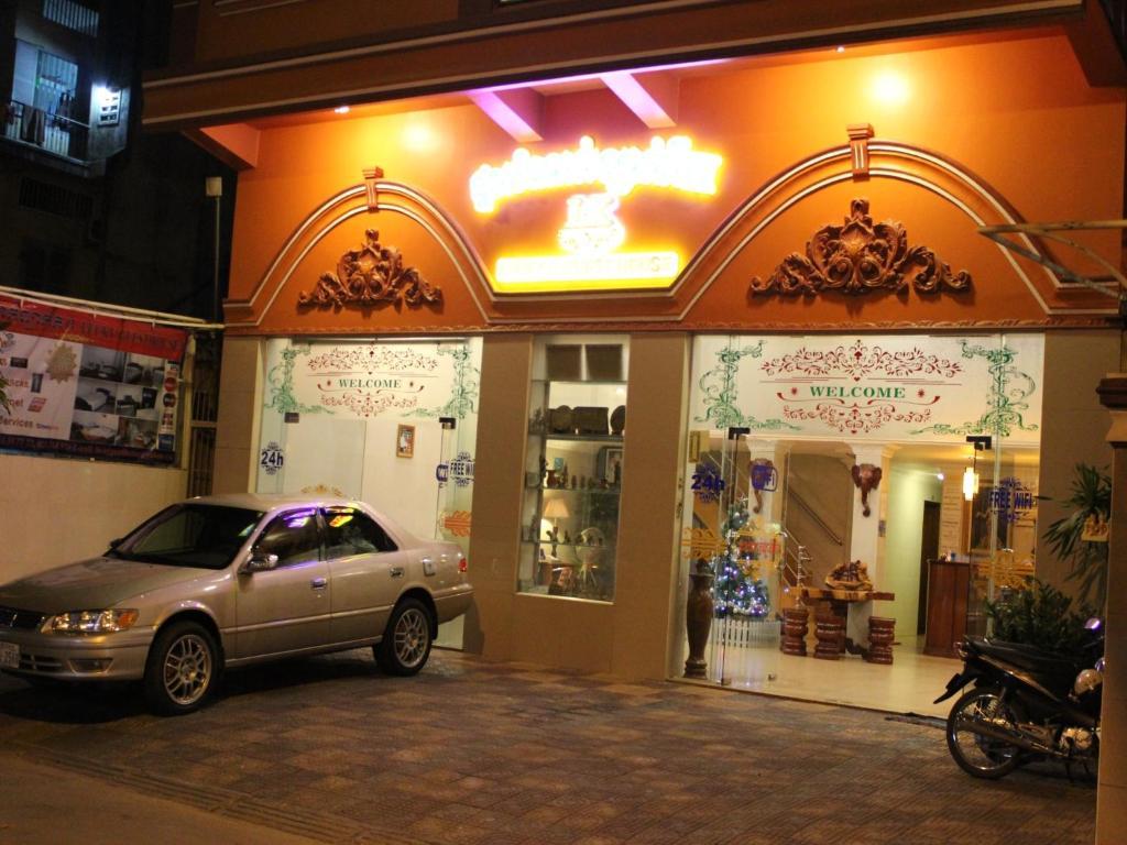 Lucky 2 Guesthouse Пном Пен Екстериор снимка