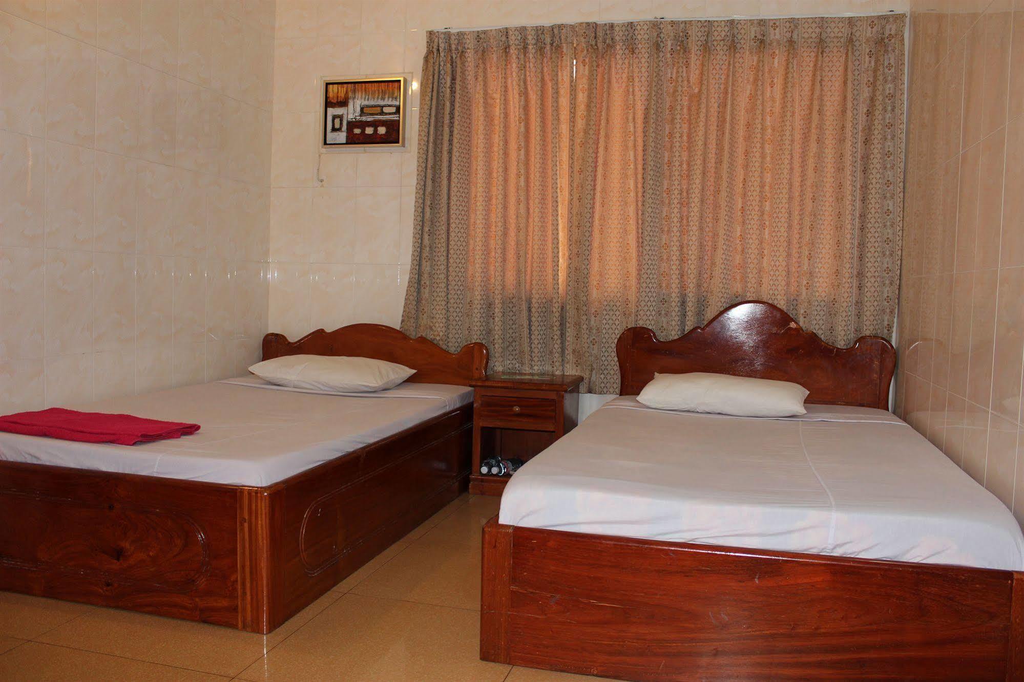 Lucky 2 Guesthouse Пном Пен Екстериор снимка